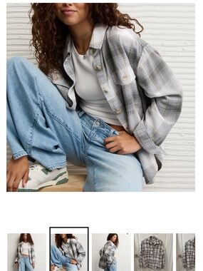 Hollister Plaid Button Down Picketed Bixy short Shirt/ Medium